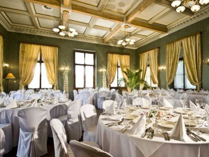 Food & Drinks 5, Chateau St. Havel Wellness hotel, Praha 4