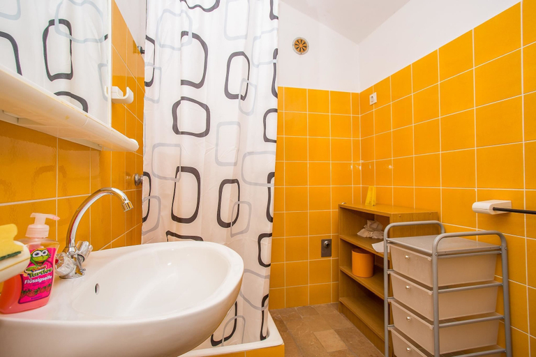 Bathroom 4, Apartments Adria, Zadar