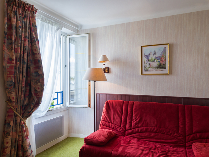 Bedroom 4, L'Armoric Hotel, Finistère
