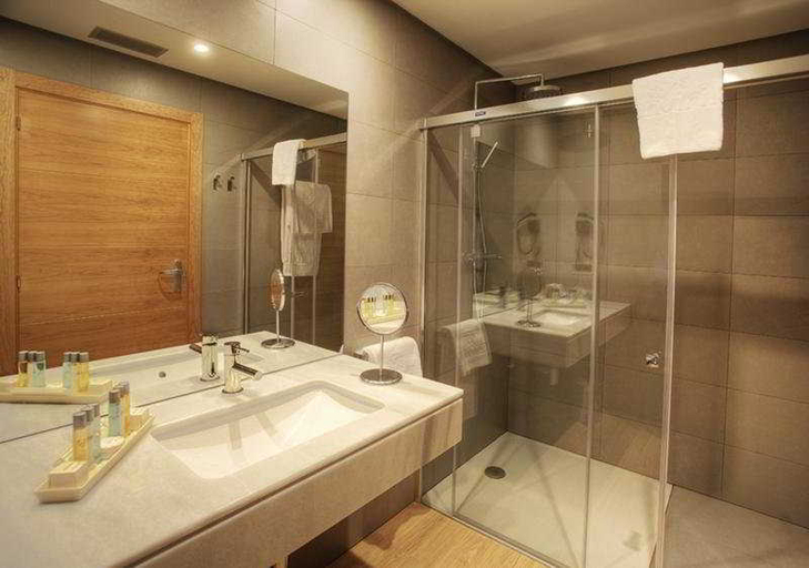 Bathroom, Hotel & Spa El Mirador de Ulzama, Navarra
