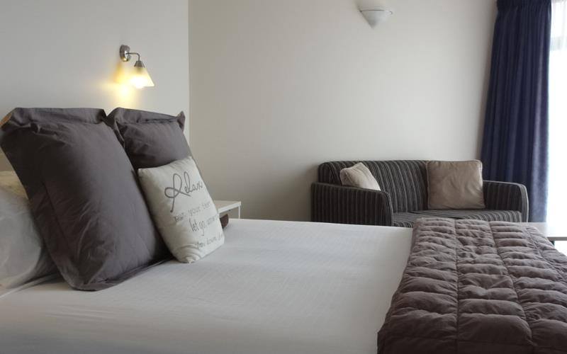 Bedroom 4, Ballina Motel, Hastings