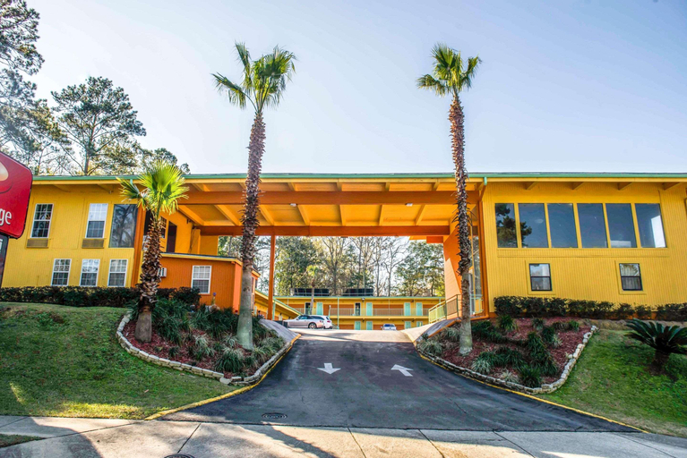 Econo Lodge, Leon