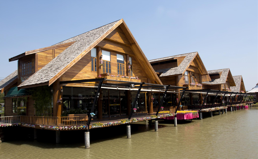 Tamnak Beach House, Sattahip