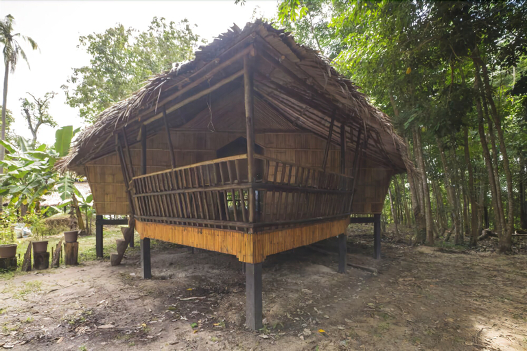 9 Huts on a Hill, Kudat
