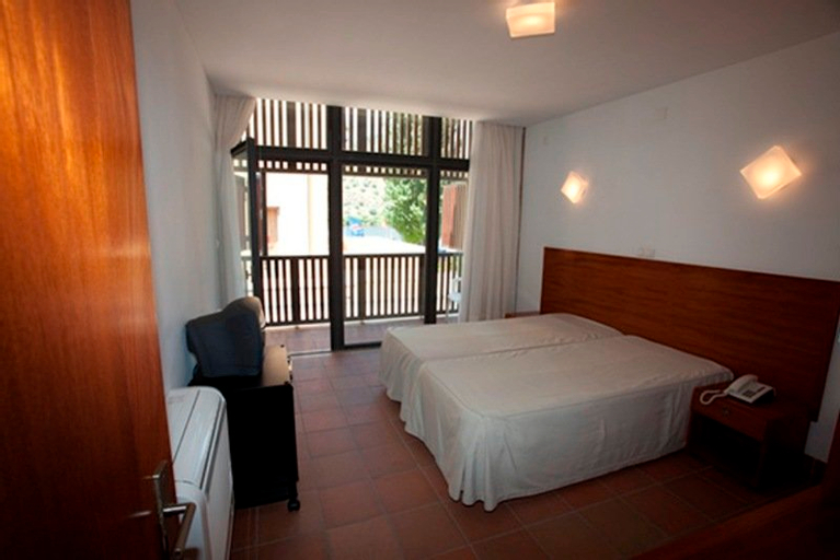Bedroom 2, Almaral River Club, Gavião