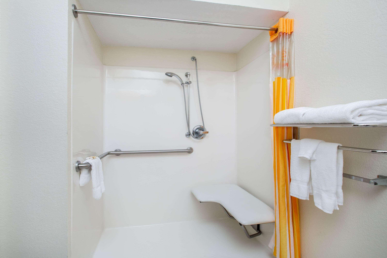 Bathroom 4, La Quinta Inn And Suites Tulare, Tulare