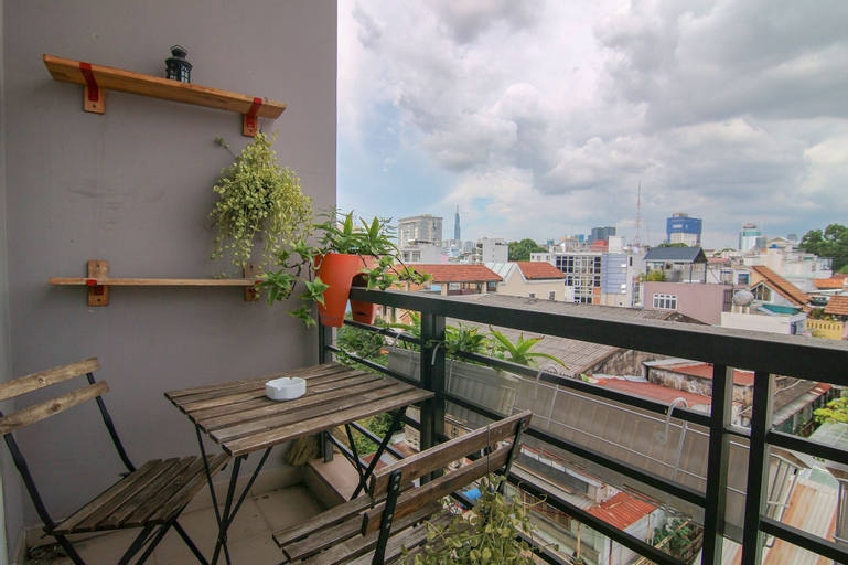 The Nguyens Café DCT, Quận 1