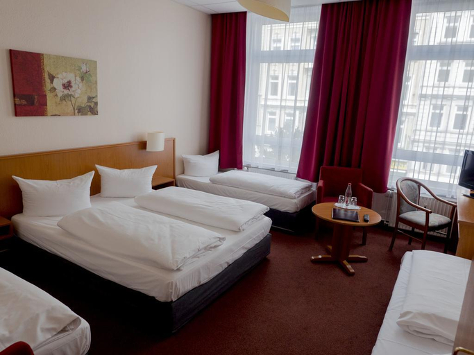 Bedroom 4, Hotel Residence am Hauptbahnhof, Hamburg