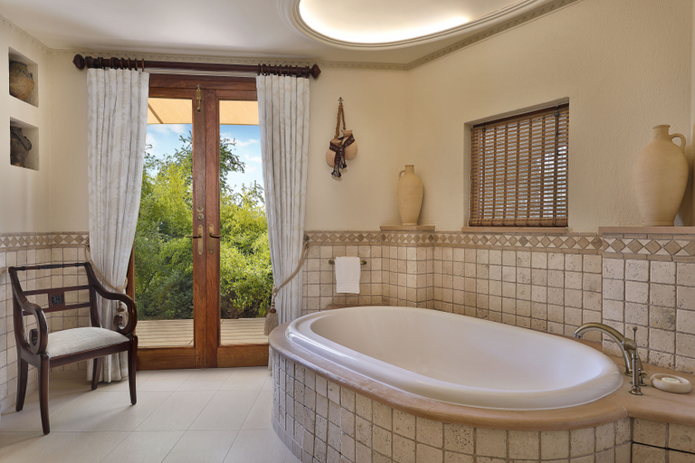 Bathroom 5, Al Maha, A Luxury Collection Desert Resort & Spa, Dubai, Dubai