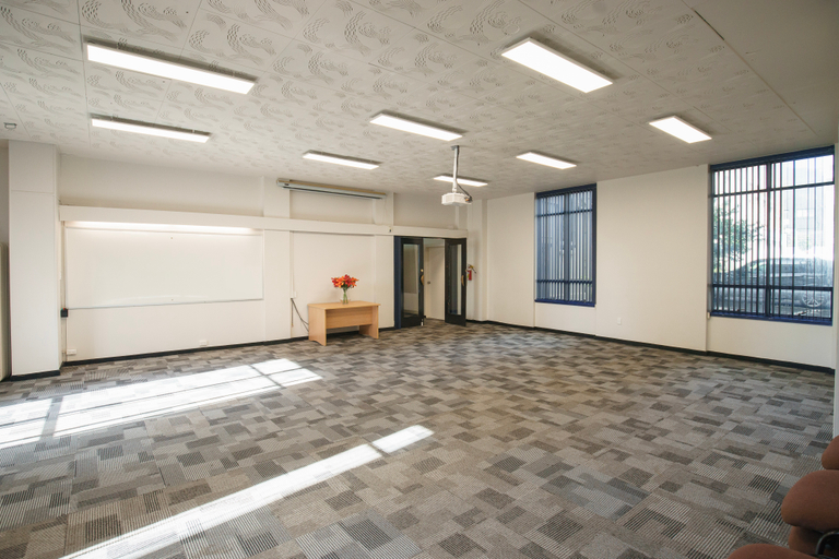 Public Area 2, Kiwi International, Waitakere