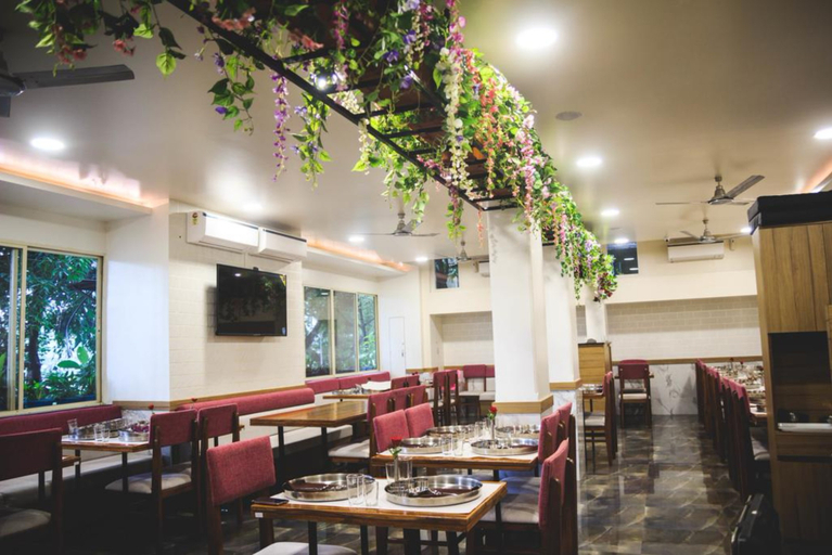 Food & Drinks 5, MY BIZZ HOTEL, Pune