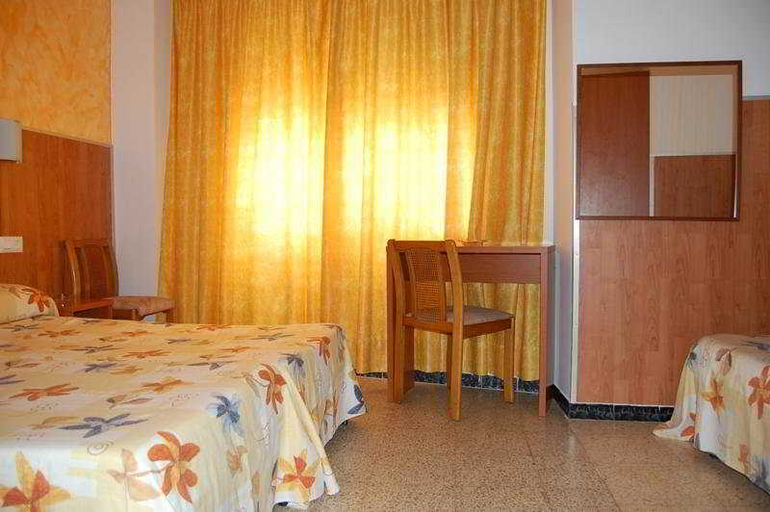 Bedroom 2, El Amigo, Girona