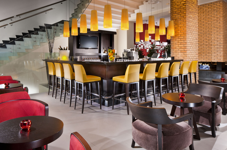 Food & Drinks 5, Courtyard Budapest, Budapesti