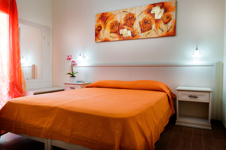Bedroom 3, Aura Solis B&B, Lecce
