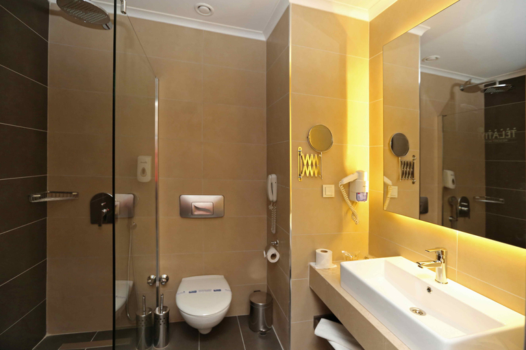Bathroom, Primasol Telatiye Resort Hotel, Alanya