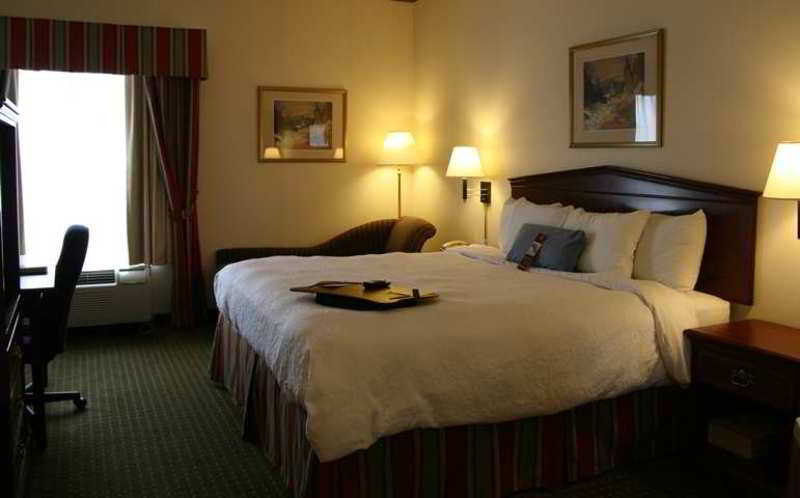 Bedroom 4, Country Inn & Suites Radisson Toronto Mississauga, Peel