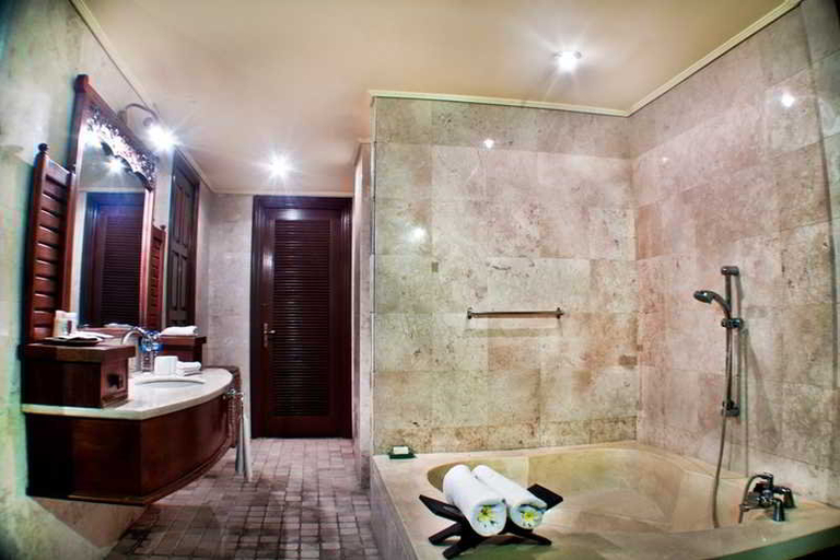 Bathroom, The Aya Villas, Badung