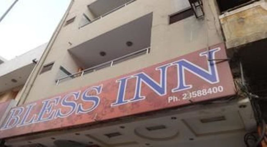 Hotel Spot Inn Paharganj Near New Delhi Railway Station, West
