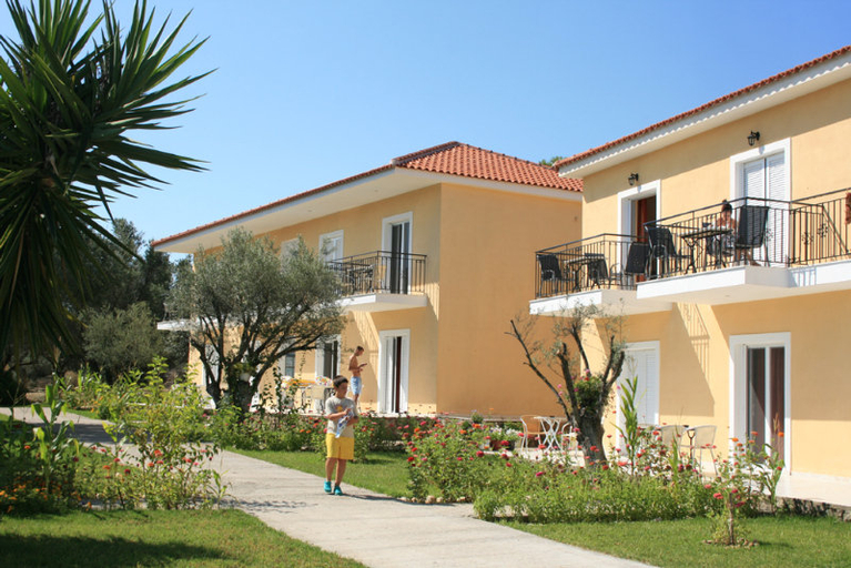 Exterior & Views 1, Pythos Studios & Appartments, Ionian Islands
