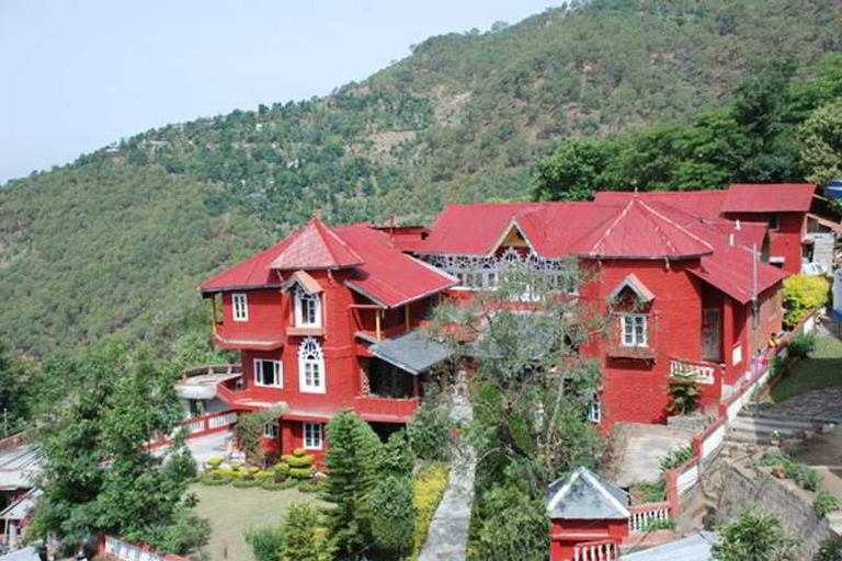 Exterior & Views