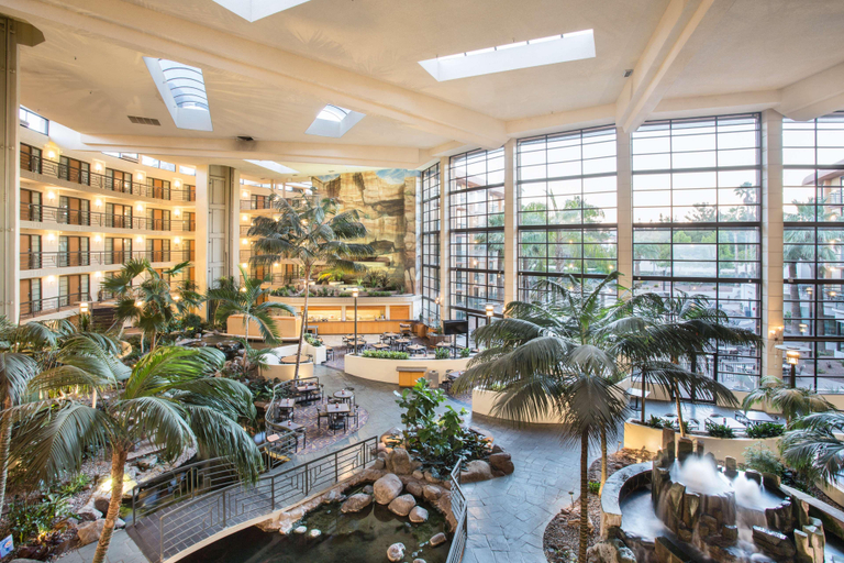 Public Area 2, Embassy Suites by Hilton Phoenix Biltmore, Maricopa