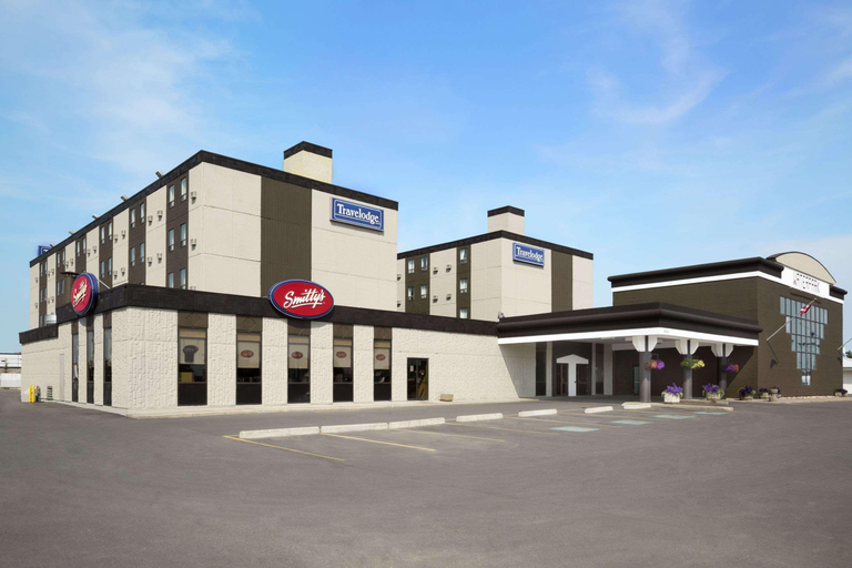 Exterior & Views 2, Travelodge By Wyndham Edmonton West, Division No. 11