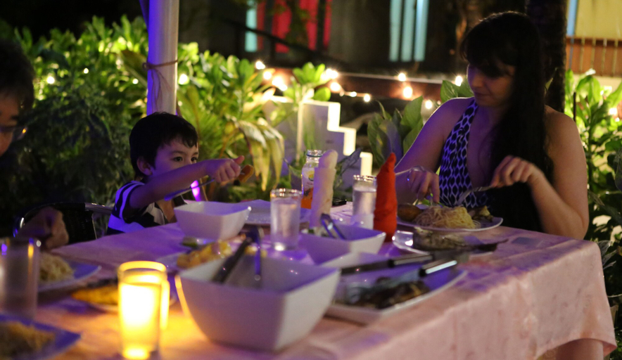 Food & Drinks 5, Island Pavilion Maldives