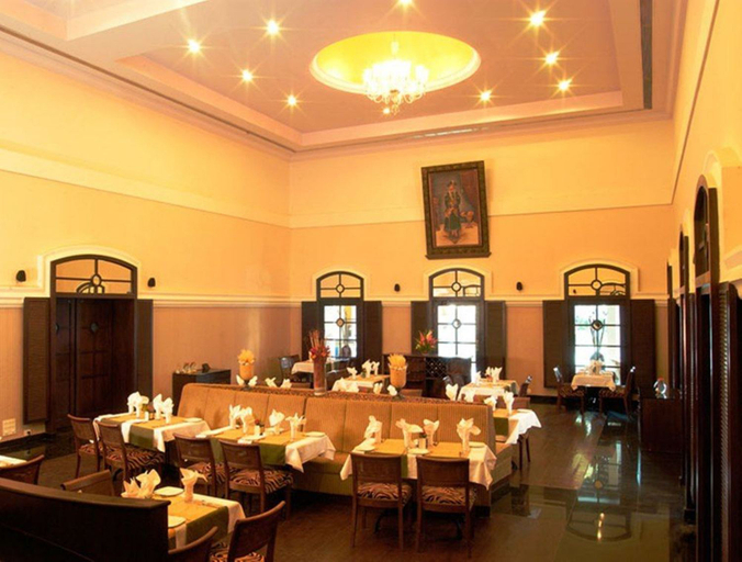 Food & Drinks 5, Royal Orchid Metropole, Mysore