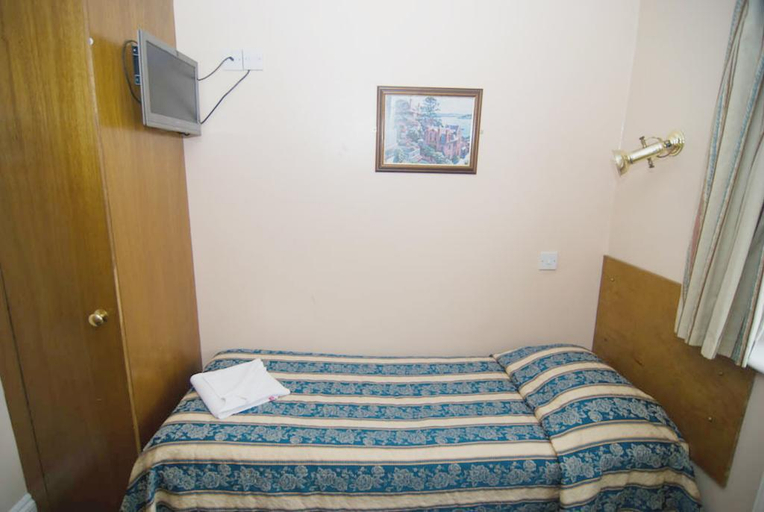 Bedroom 2, Normandie Hotel, London