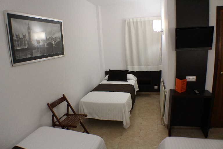 Bedroom 3, Marfany