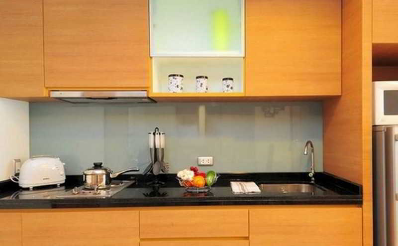 Bedroom 5, Golden Pearl Hotel, Bang Na