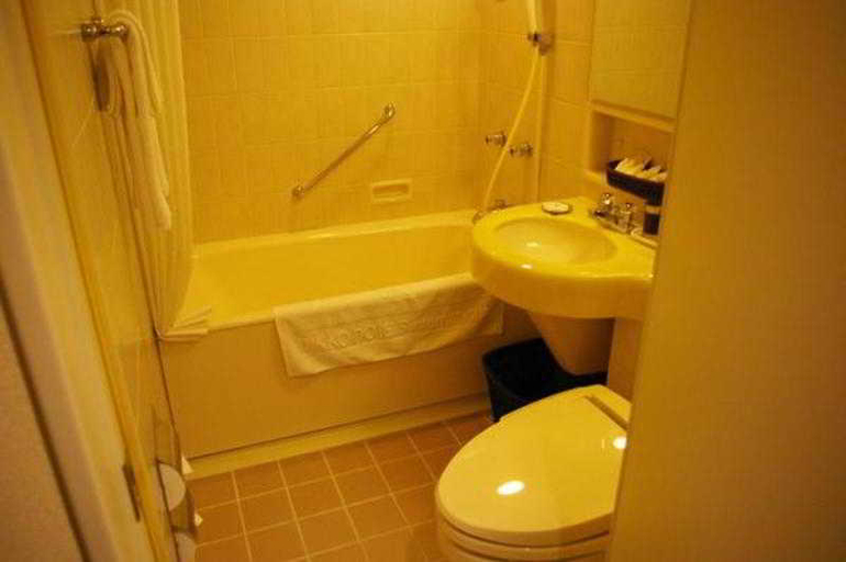 Bathroom 4, Hotel Leopalace Hakata, Fukuoka