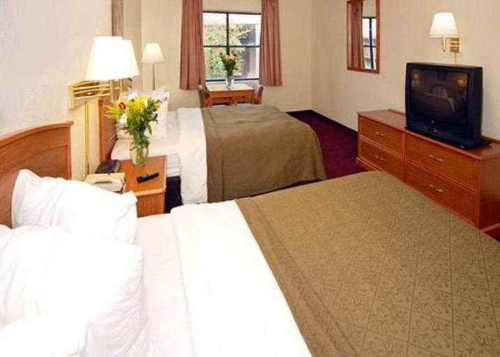 Bedroom 3, At Home Inn & Suites, Escambia