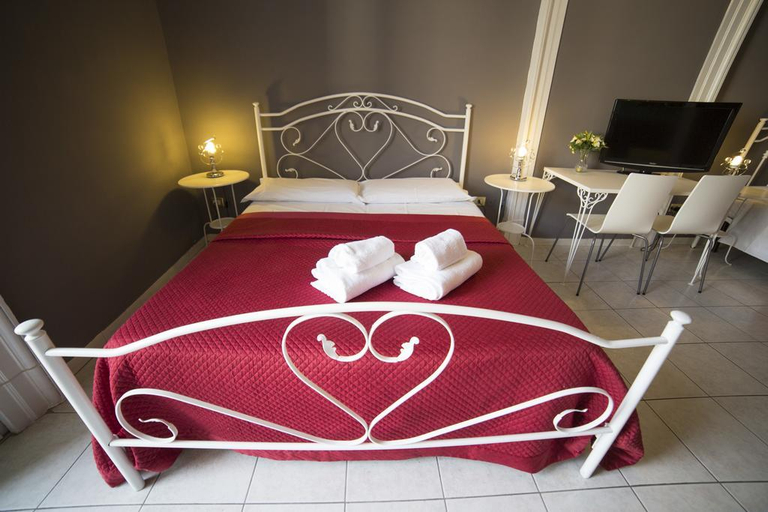 Bedroom 3, Biscari, Catania