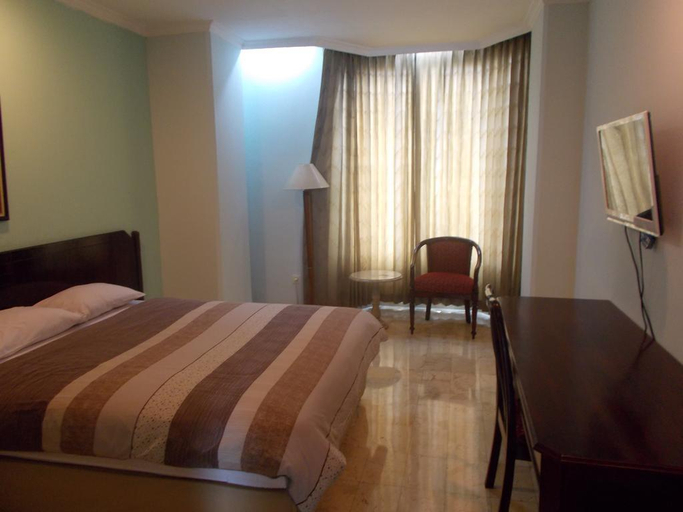 Bedroom 3, Alpine Hotel, Central Jakarta