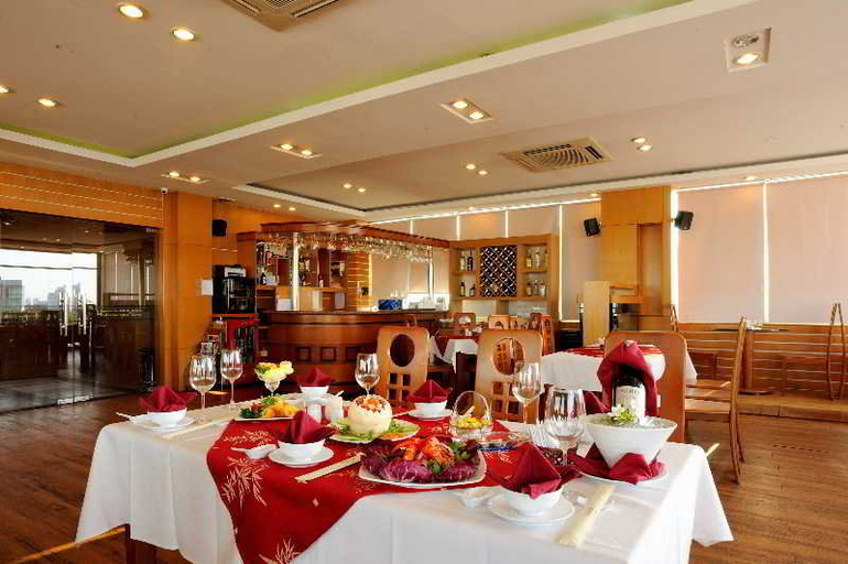 Food & Drinks 2, Elios Hotel, District 1
