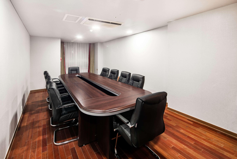 Ramada Hotel and Suites Seoul Namdaemun, Jongro