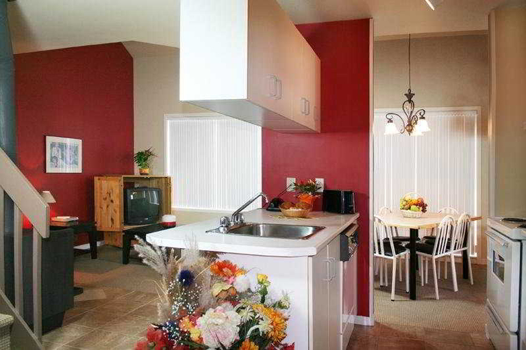 Bedroom 2, Hebergement Mont Sainte Anne Condos, La Côte-de-Beaupré