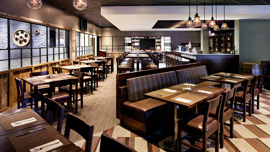 Food & Drinks 5, Four Points By Sheraton Edmundston, Madawaska