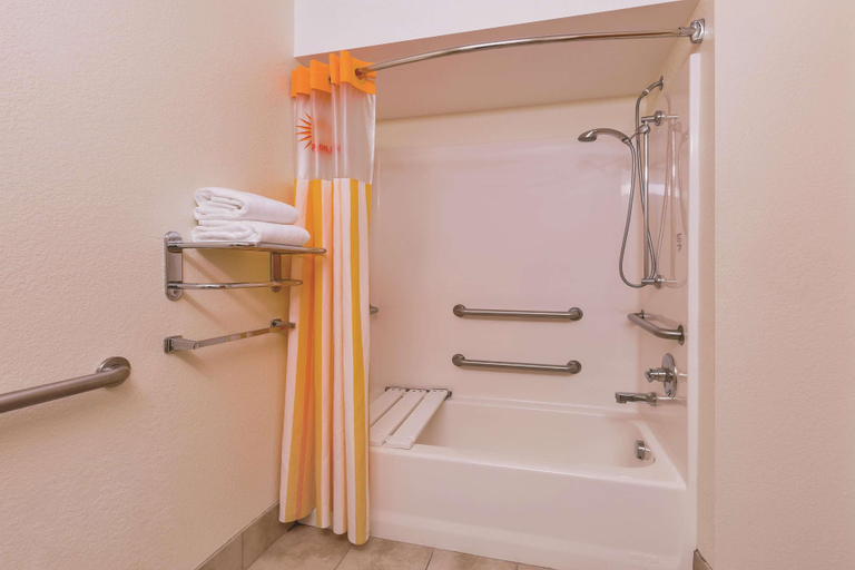 Bathroom 4, La Quinta Inn And Suites Tulare, Tulare