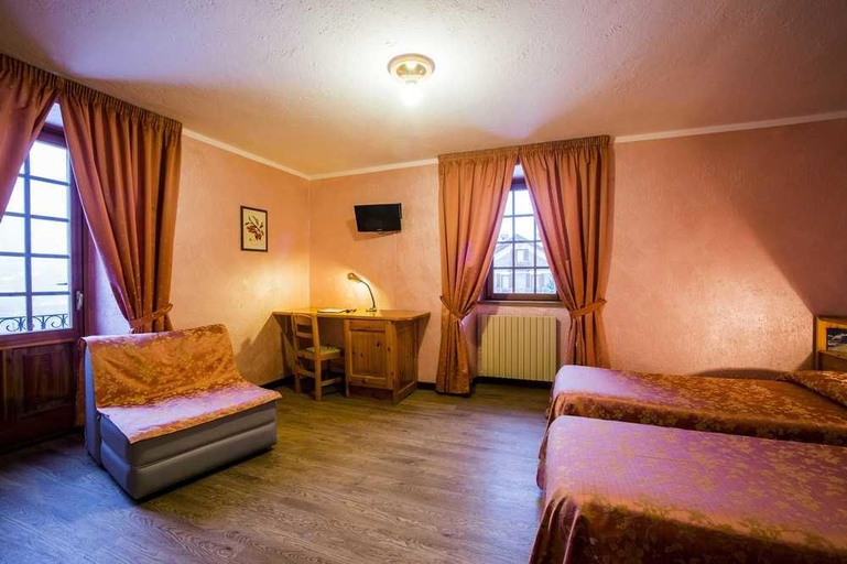 Bedroom 3, Des Glaciers, Aosta