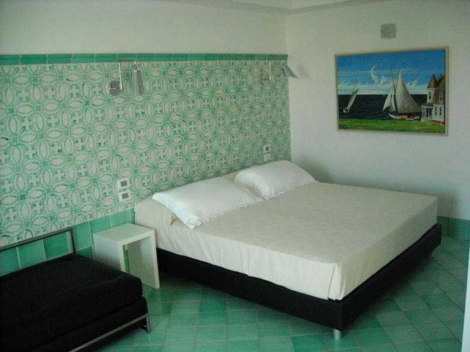 Bedroom 3, Ganimede Hotel, Latina