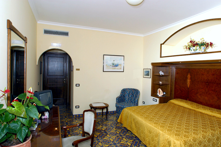 Public Area 4, Hotel La Tonnarella, Napoli