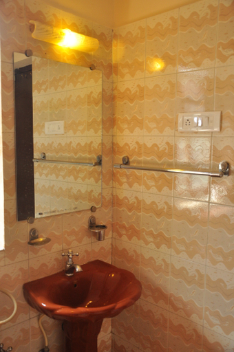 Bathroom 5, Villa Theresa Beach Resort, North Goa