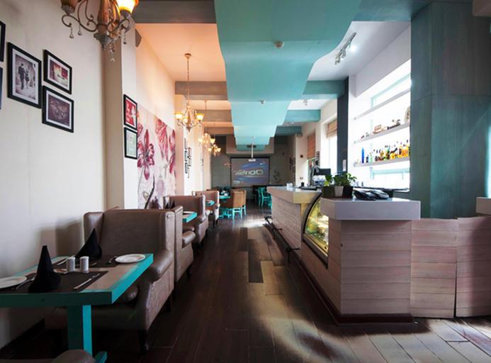 Public Area 2, The Corus Hotel, Delhi