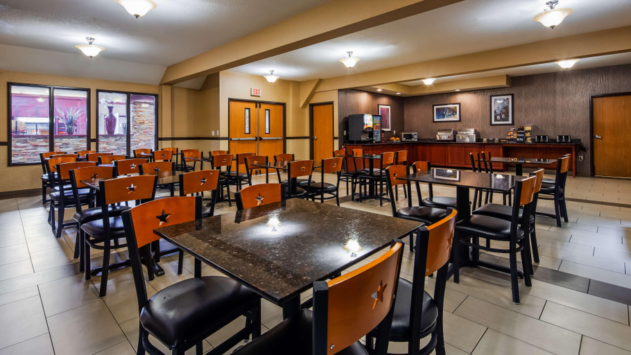 Food & Drinks 5, Bw Plus Vancouver Mall Dr. Hotel & Suites, Clark