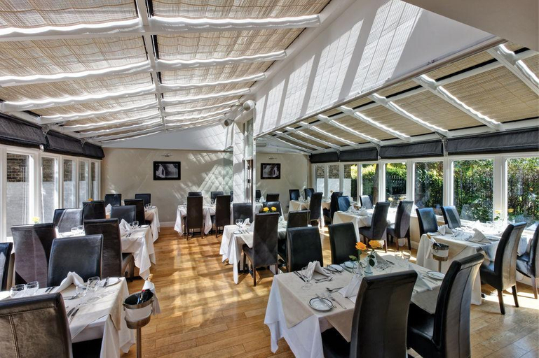 Food & Drinks 5, Grange Beauchamp Hotel, London