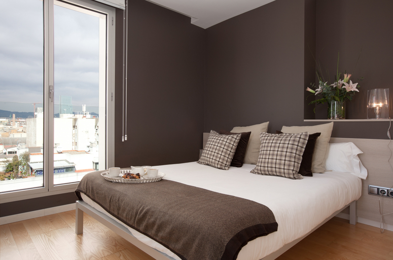 Bedroom 3, Lugaris Beach Apartments, Barcelona