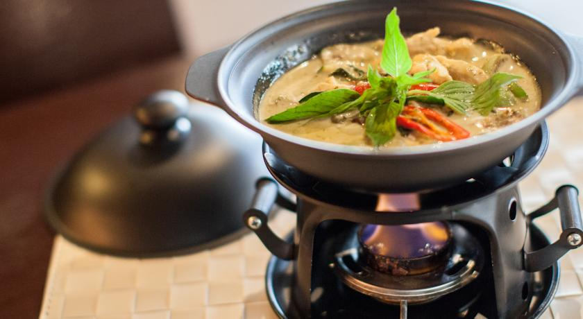 Food & Drinks 5, Mac Boutique Suites, Wattana