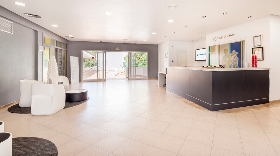 Public Area 3, Hotel ILUNION Menorca, Baleares